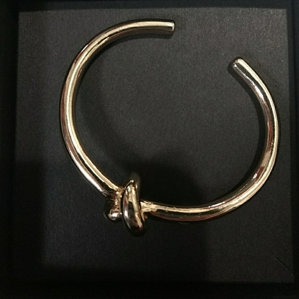 Knot Gold Braclet
